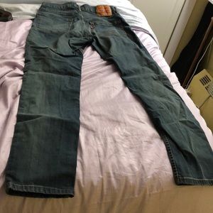 Men’s Levi’s jeans